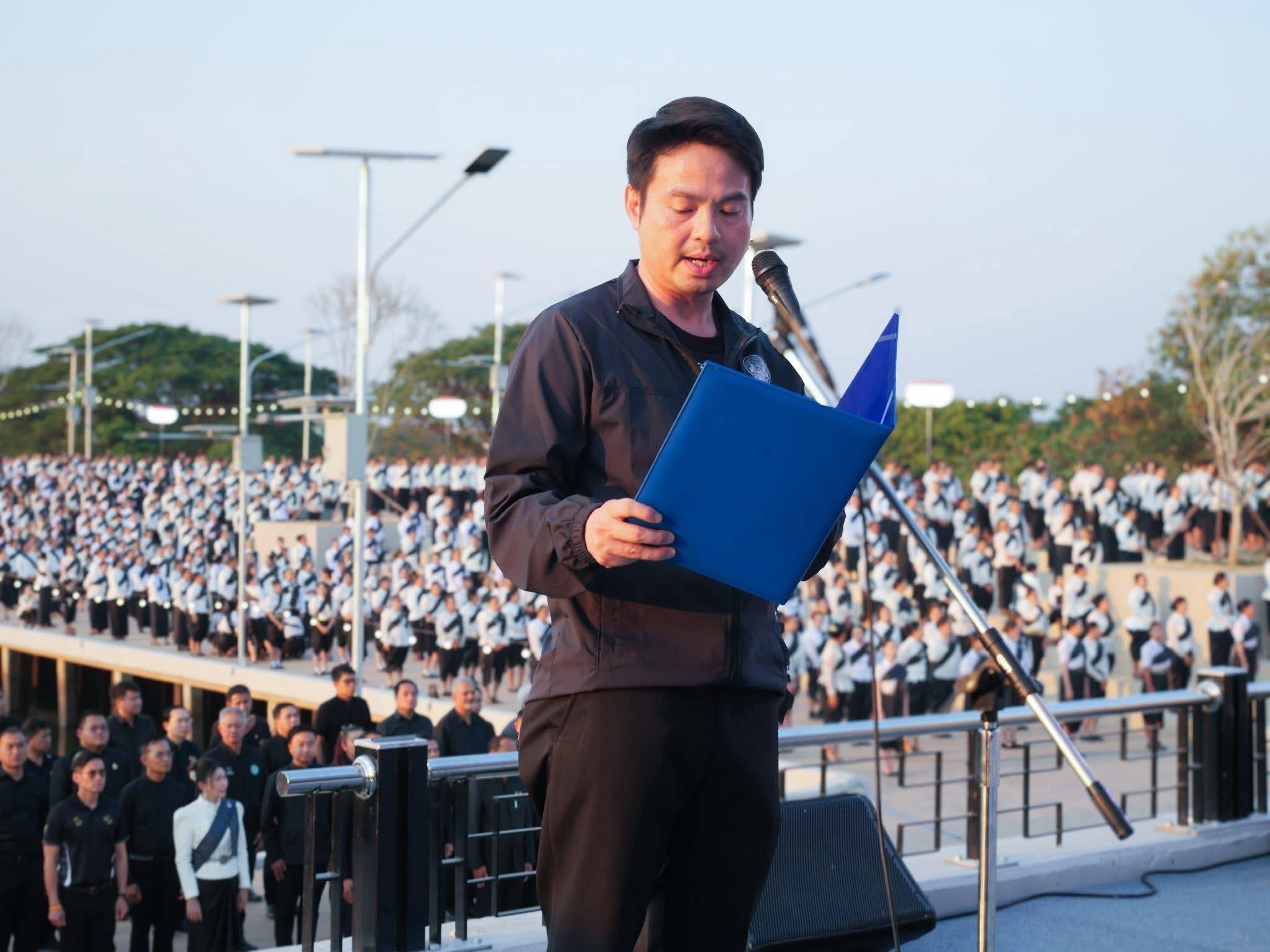 title - ส.ป.ก.อ่างทอง ร่วมกิจกรรมน้อมรําลึกในพระมหากรุณาธิคุณ สมเด็จพระนางเจ้าสิริกิติ์ พระบรมราชินีนาถ พระบรมราชชนนีพันปีหลวง  